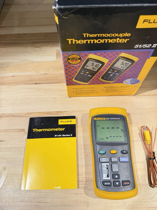FLUKE 52 II THERMOMETER WITH PROBE CALIBRATED 2026