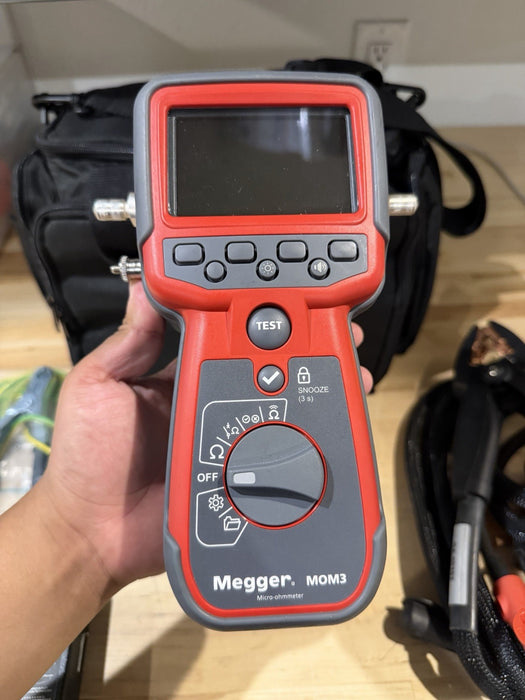 MEGGER MOM3 HANDHELD MICRO-OHMMETER 300A KIT CALIBRATED 2025 TESTED