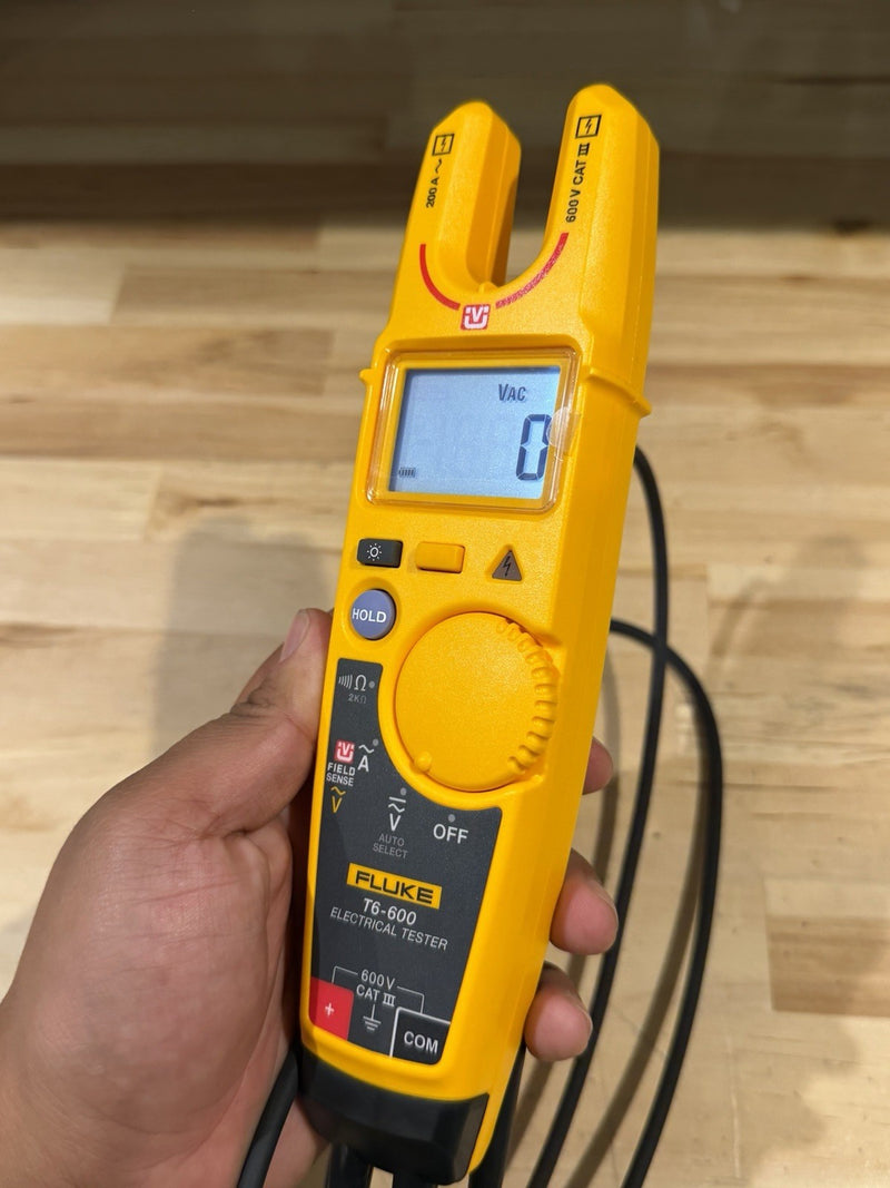 FLUKE T6-600 ELECTRICAL TESTER 600V CAT III (TESTED) SHIPS FAST NEW