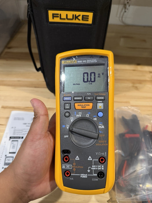 FLUKE 1587 FC 2 IN 1 HANDHELD DIGITAL INSULATION MULTIMETER