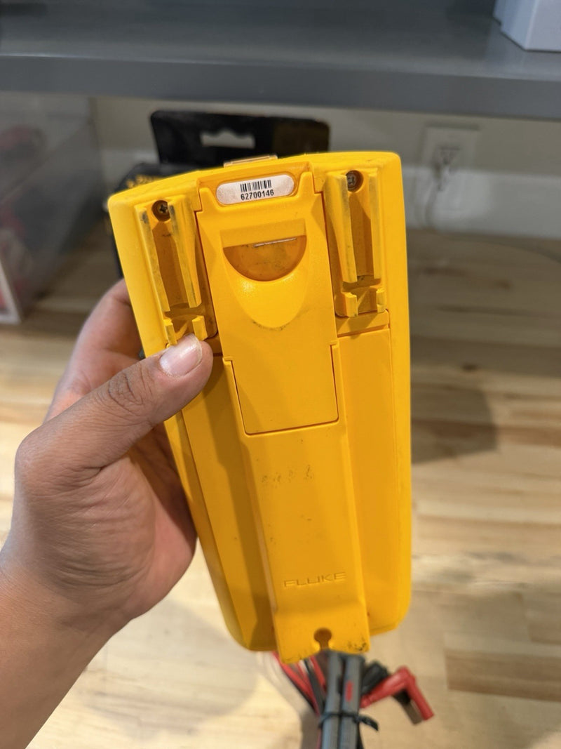 FLUKE 287 TRUE RMS ELECTRONIC LOGGING DIGITAL MULTIMETER WITH LEADS & CLIPS