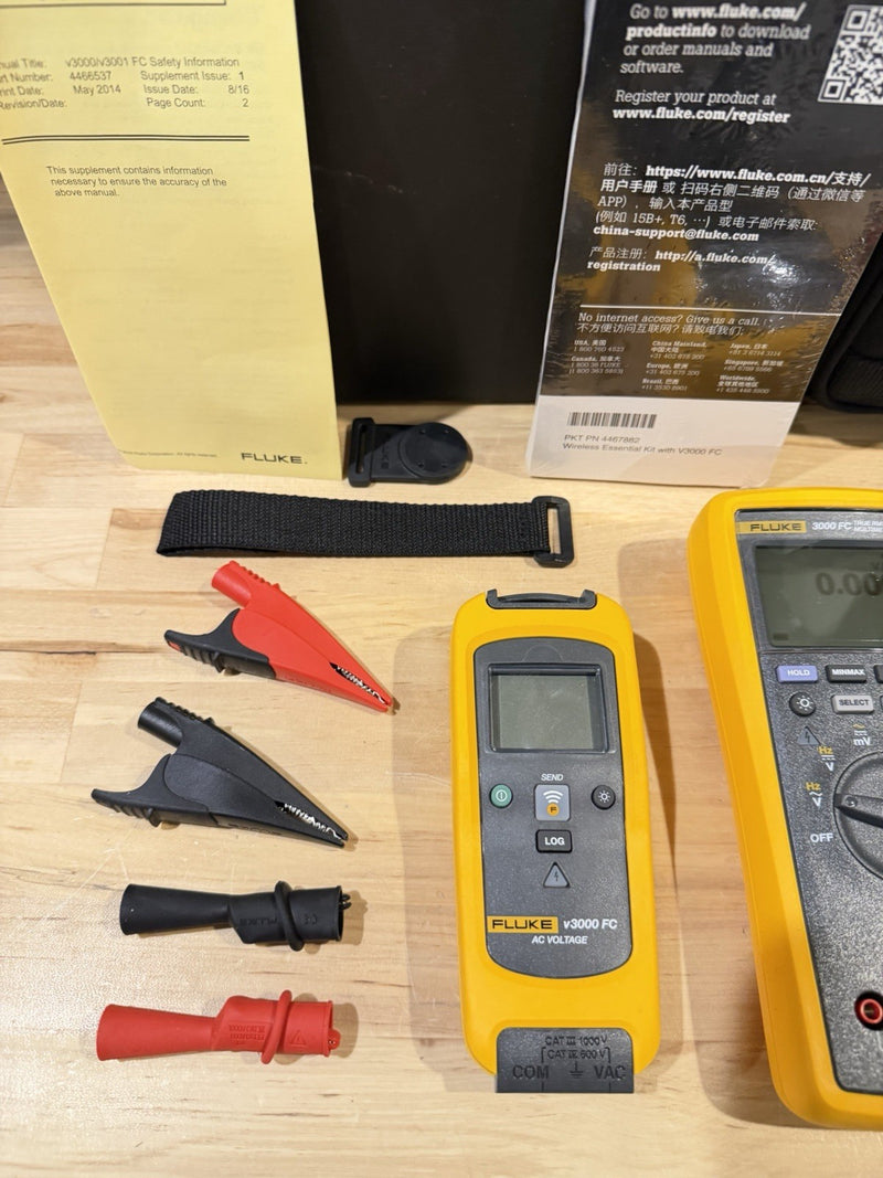 FLUKE 3000 FC TRUE RMS MULTIMETER & FLUKE A3000 FC CURRENT CLAMP KIT