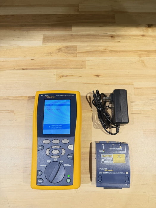 FLUKE NETWORKS DTX-1200 MAINFRAME & FIBER MODULE W/ CHARGER (TESTED)