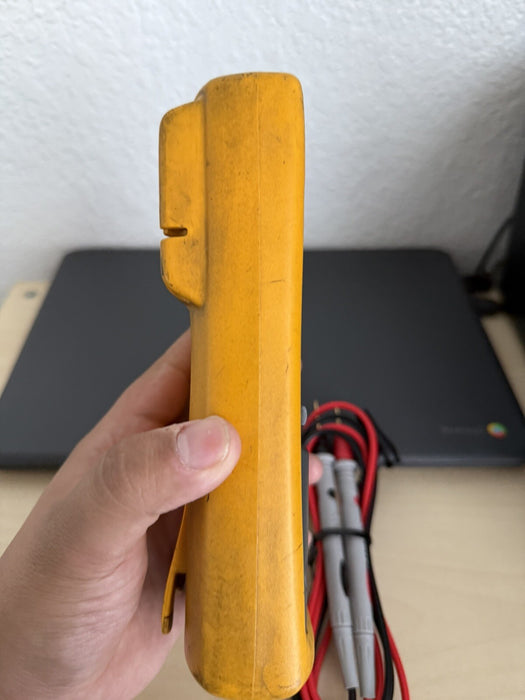 FLUKE 87V TRUE RMS MULTIMETER W /LEADS - SHIPS FAST