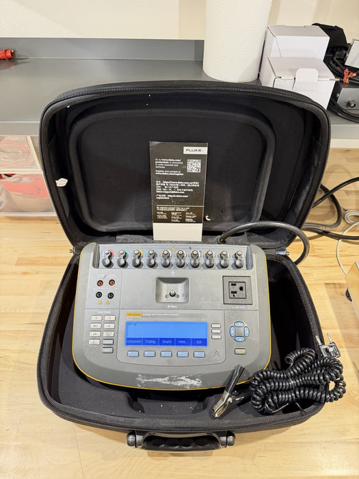 FLUKE ESA620 BIOMEDICAL ELECTRICAL SAFETY ANALYZER W/ CASE & CHARGER /SHIPS FAST