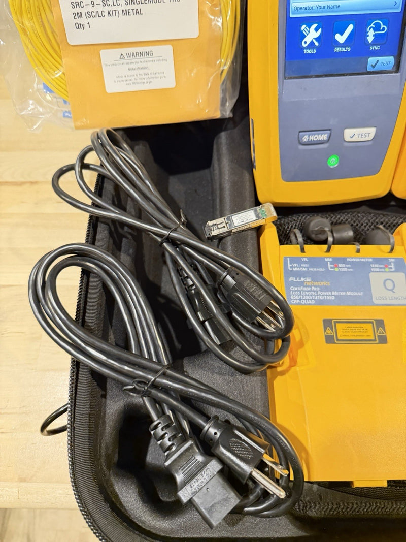 FLUKE NETWORKS CFP-100-Q CERTIFIBER PRO QUAD OLTS V1 WITH WIFI TESTED