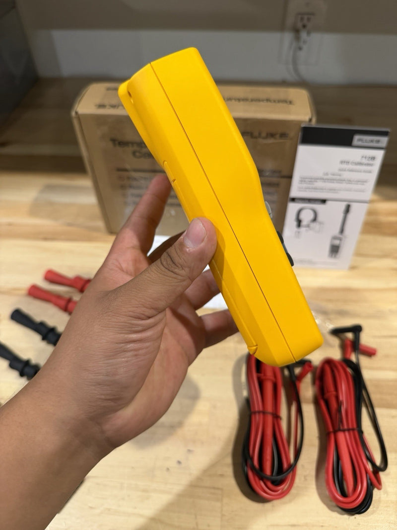 FLUKE 712B RTD CALIBRATOR (NEW) FREE SHIPPING (CALIBRATED 2025)