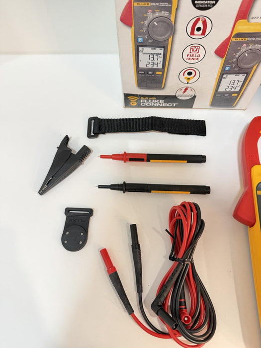 FLUKE 377 FC NON-CONTACT VOLTAGE CLAMP METER (NEW FACTORY SEALED) SHIPS FAST