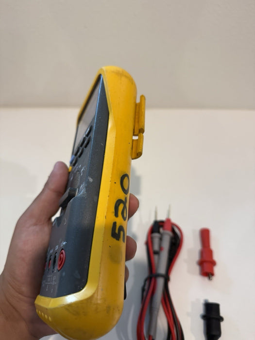 FLUKE 87 III TRUE RMS MULTIMETER W/LEADS & CLIPS - SHIPS FAST