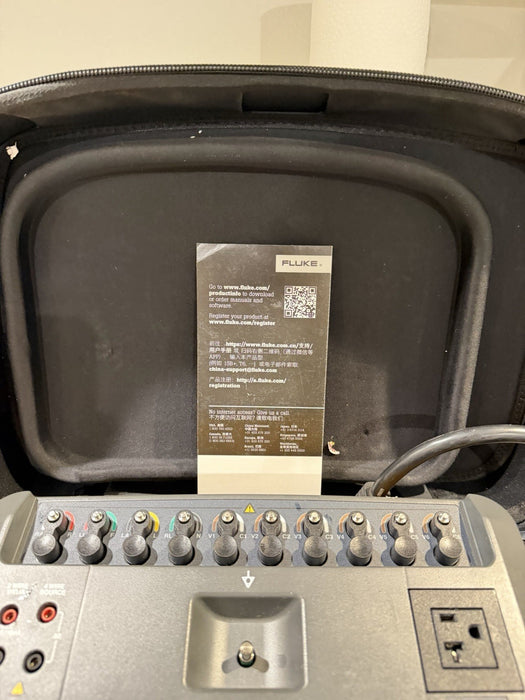 FLUKE ESA620 BIOMEDICAL ELECTRICAL SAFETY ANALYZER W/ CASE & CHARGER /SHIPS FAST