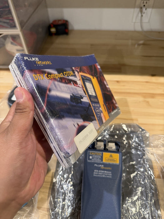 FLUKE DTX-OTDR SM MM FIBER MODULE W/ LAUNCH PACK (NEW SEALED) FREE SHIPPING
