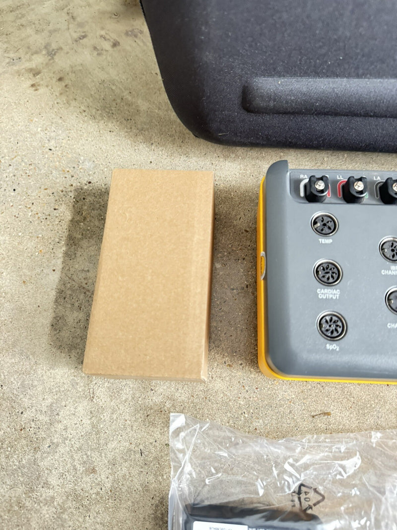 FLUKE BIOMEDICAL PROSIM 8 VITAL SIGNS SIMULATOR CALIBRATED 2022