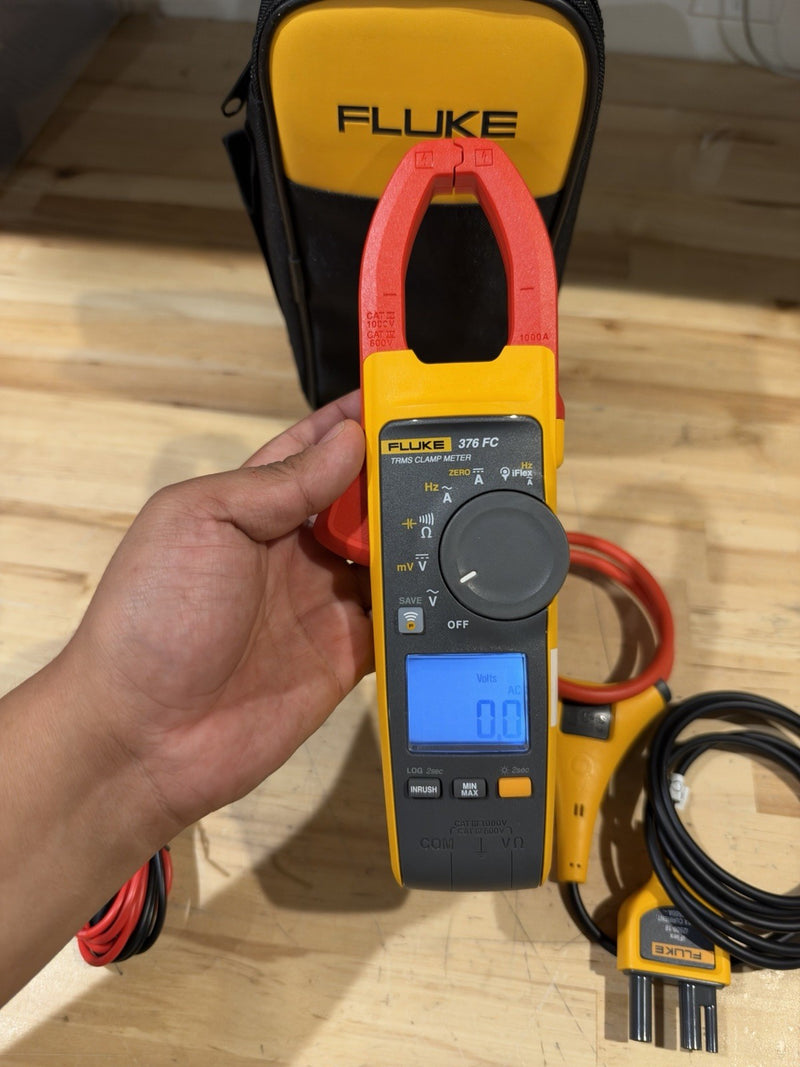 FLUKE 376FC WIRELESS TRUE RMS AC/DC CLAMP METER W/LEADS - SHIPS FAST CAL 2026
