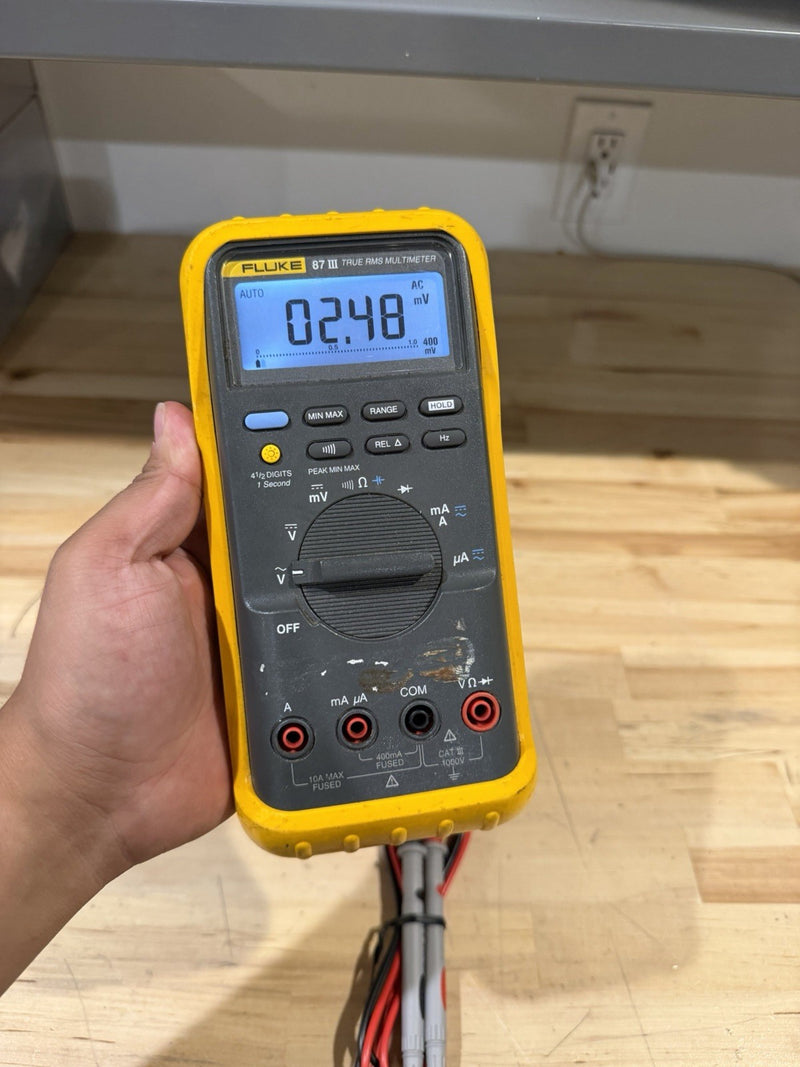FLUKE 87 III TRUE RMS MULTIMETER W/LEADS & CLIPS - SHIPS FAST