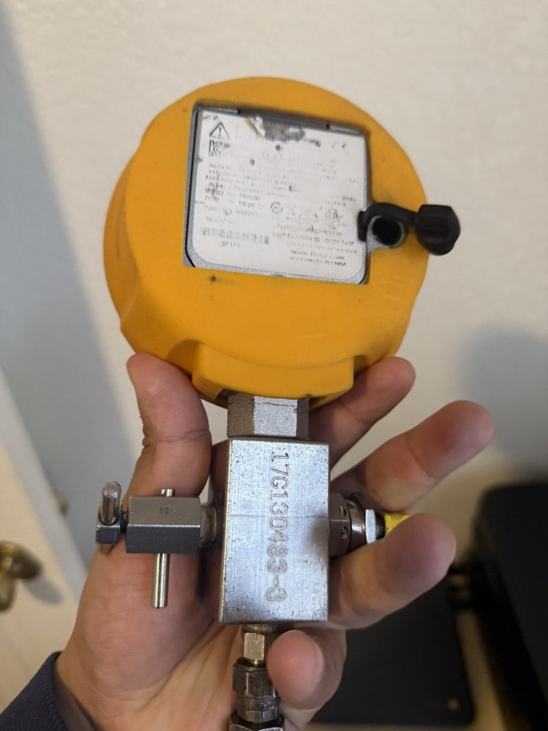 FLUKE 700G30 5000 PSIG DIGITAL TEST CALIBRATION PRESSURE GAUGE