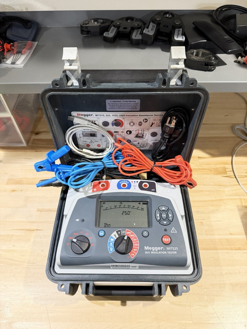 MEGGER MIT525 5KV INSULATION TESTER W/ LEADS & CHARGER (TESTED) FREE SHIPPING