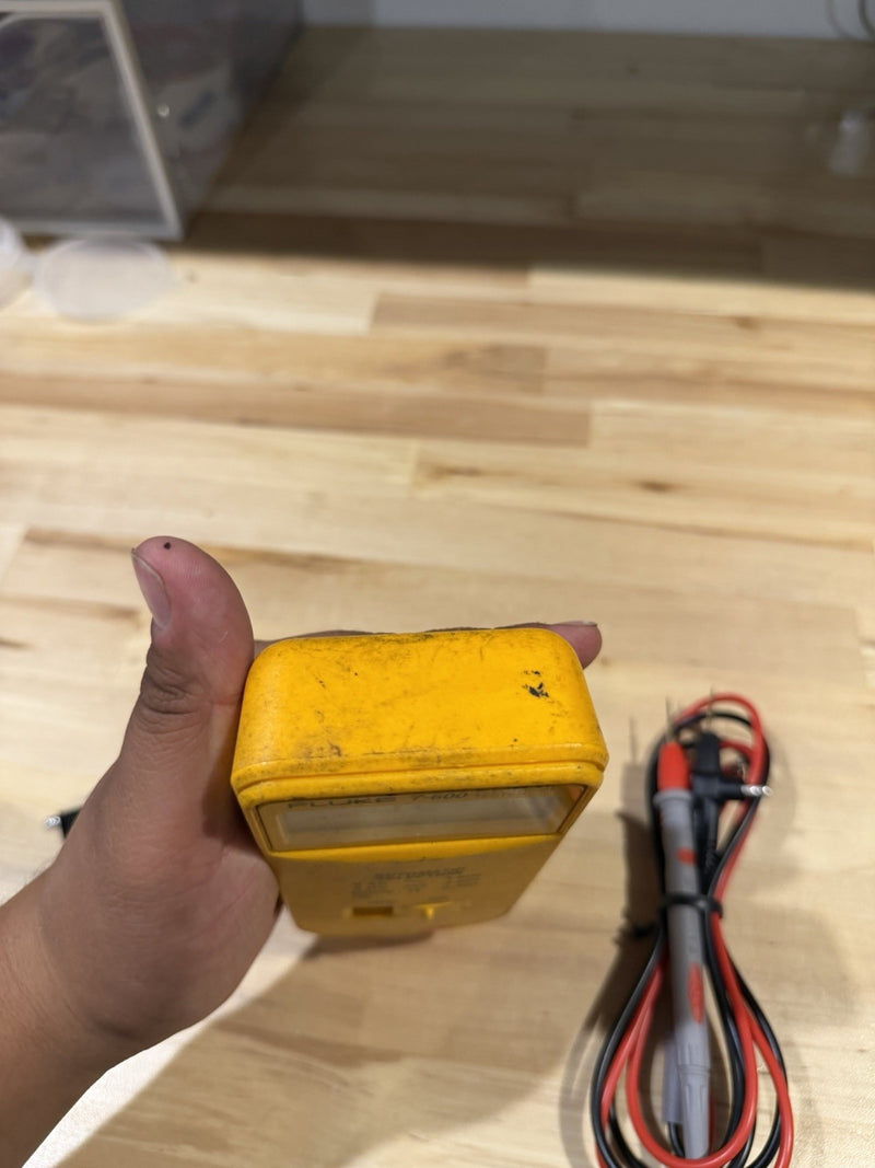 FLUKE 7-600 ELECTRICAL TESTER WITH LEADS & CLIPS TESTED