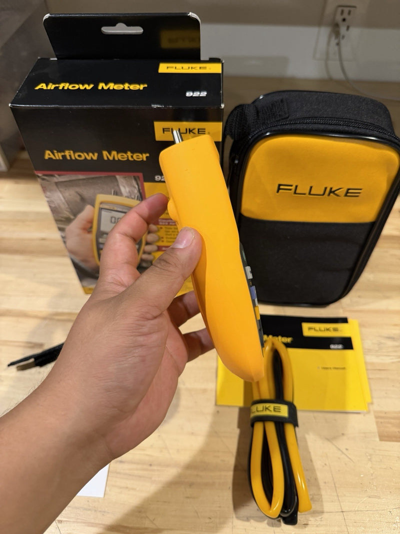 FLUKE 922 AIRFLOW METER KIT W / ACCESSORIES- SHIPS FAST (NEW SEALED)