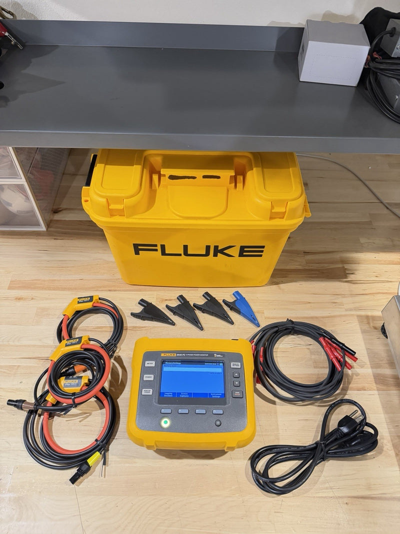 FLUKE 3540 FC 3-PHASE POWER MONITOR WITH ACCESSORIES TESTED