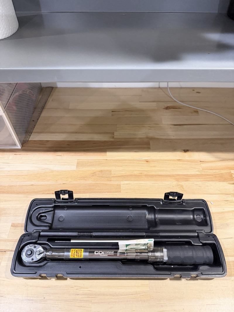 CDI 3/8 DRIVE MICROMETER TORQUE WRENCH MODEL 7502MRRHSS 100-750 IN/LB W CASE USA