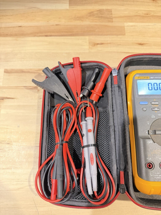 FLUKE 787 PROCESS METER W/ LEADS & CLIPS  (EXCELLENT CONDITION)-FREE SHIPPING