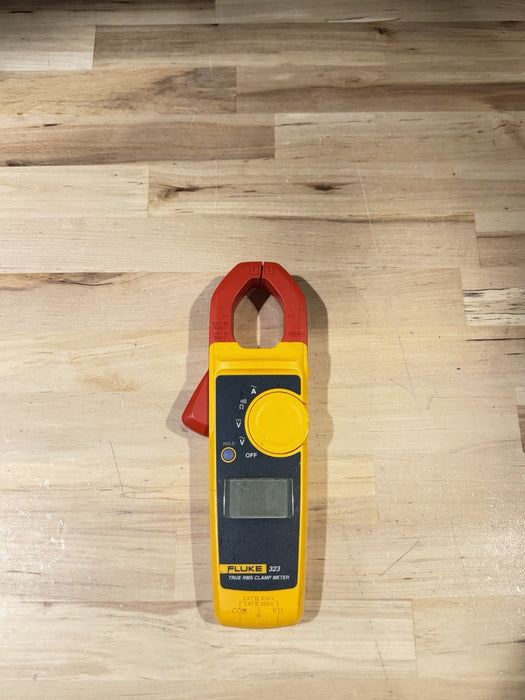 FLUKE 323 TRUE RMS CLAMP METER FOR PARTS