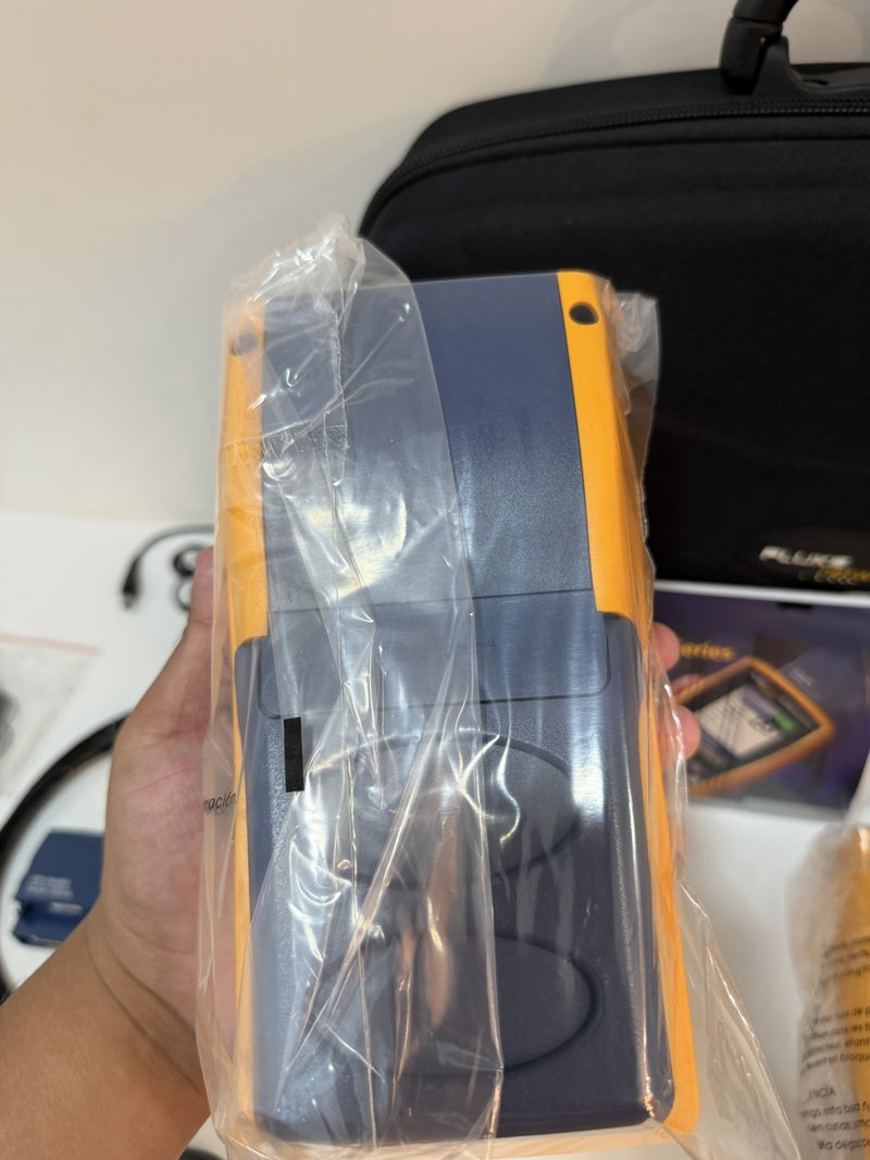 FLUKE NETWORKS DTX-1800 CABLE ANALYZER KIT RARE