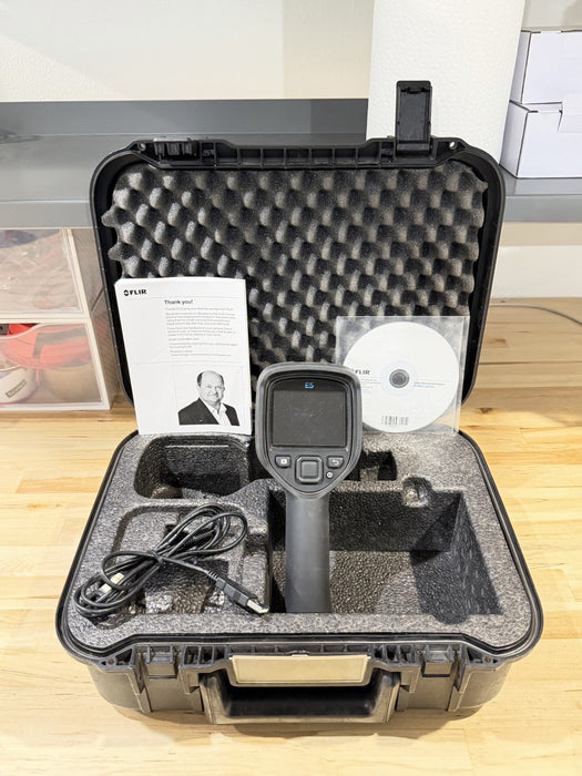 FLIR E5 THERMAL IMAGING CAMERA W/ BATTERY & CHARGER - SHIPS FAST