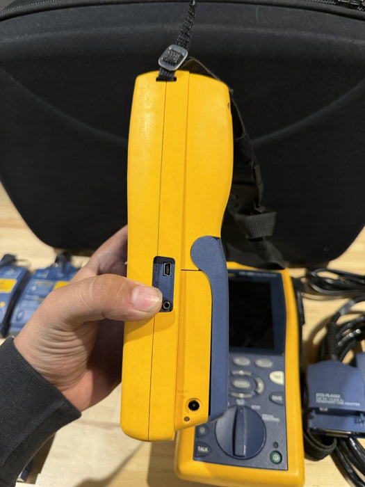 FLUKE NETWORKS DTX-1800 CABLE ANALYZER W/DTX-SFM2 DTX-MFM2 DTX-PLA002 (TESTED)