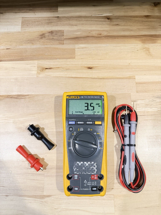 FLUKE 179 TRUE RMS MULTIMETER W/ LEAD SET- SHIPS FAST (TESTED)