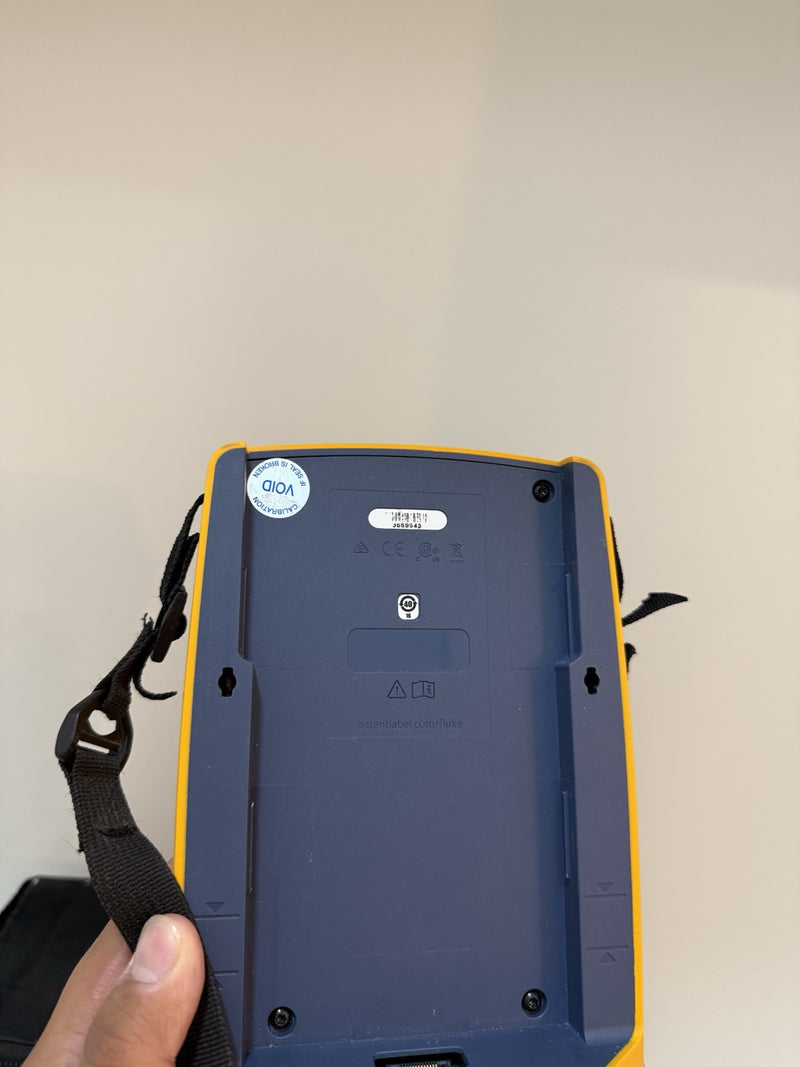 FLUKE NETWORKS VERSIV MAINFRAME & REMOTE WITH BAG & ACCESSORIES