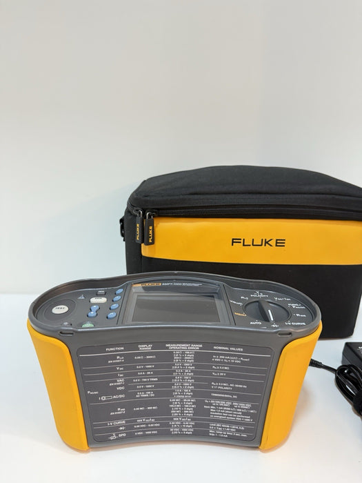 FLUKE SMFT-1000 MULTIFUNCTION PV ANALYZER WITH BAG & CHARGER TESTED