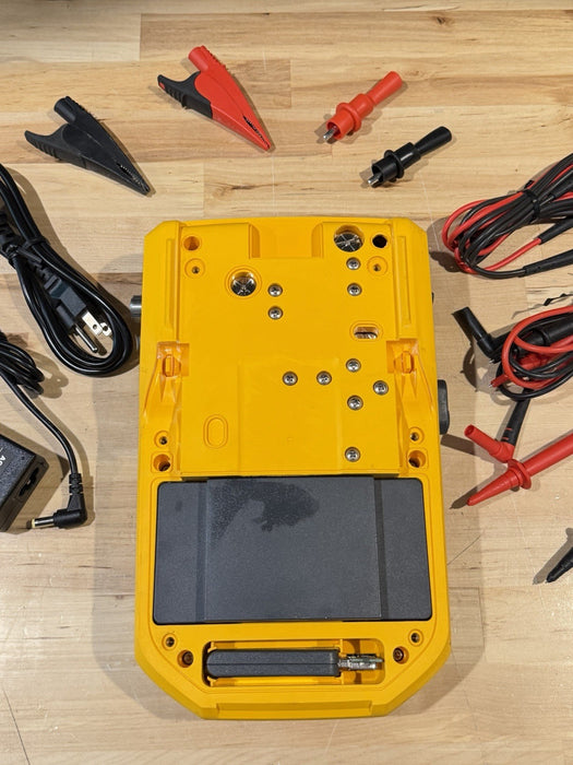 FLUKE 729 FC AUTOMATIC PRESSURE CALIBRATOR W/ ACCESSORIES (FREE SHIPPING)