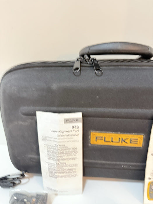 FLUKE 830 LASER ALIGNMENT TOOL W/ ACCESSORIES (TESTED) FREE SHIPPING -SHIPS FAST