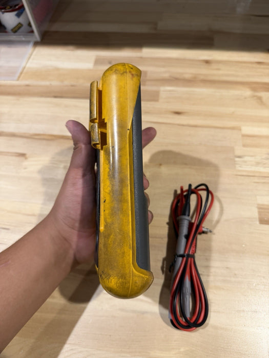FLUKE 87 III TRUE RMS MULTIMETER WITH LEADS & CLIPS