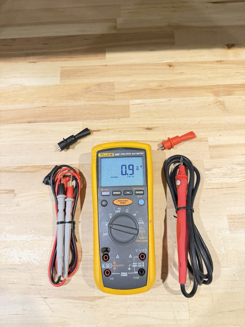 FLUKE 1587 DIGITAL INSULATION TESTER KIT W ACCESSORIES & LEADS - SHIPS FAST