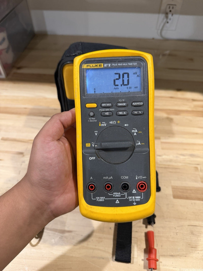 FLUKE 87V TRUE RMS MULTIMETER W/ LEADS (TESTED) SHIPS FAST