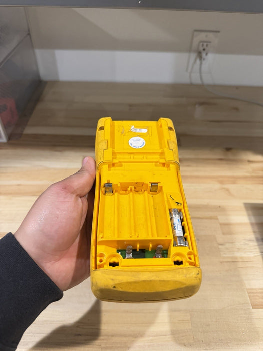 FLUKE 189 TRUE RMS MULTIMETER FOR PARTS