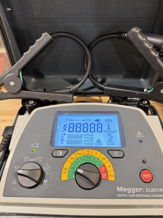 MEGGER DLRO10HD DIGITAL LOW RESISTANCE OHMETER WITH PROBES & CHARGER TESTED