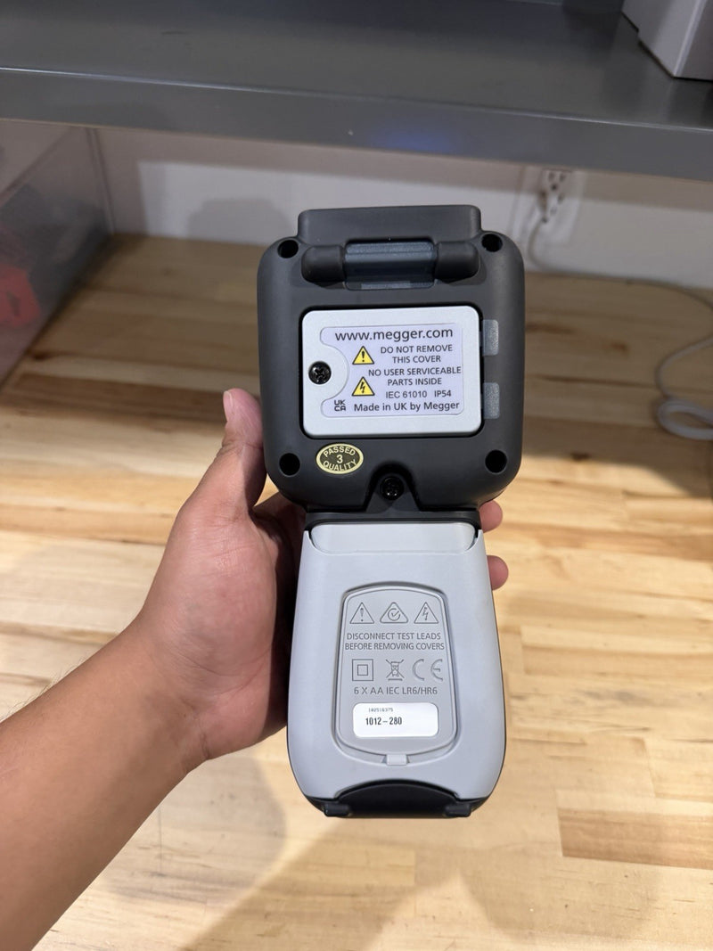 MEGGER DLRO2 2A DUCTER OHMMETER FOR PARTS