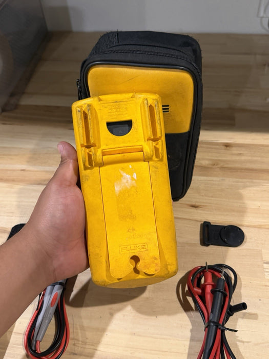 FLUKE 87V TRUE RMS MULTIMETER W/ LEADS (TESTED) SHIPS FAST