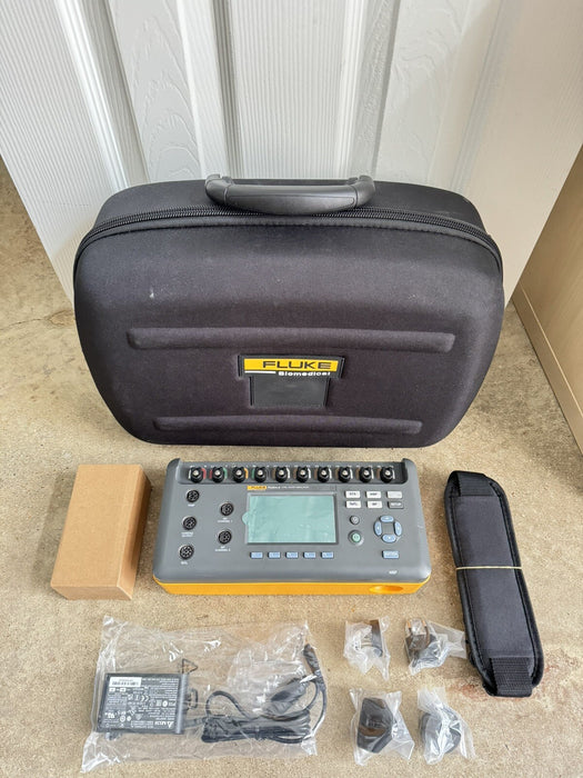 FLUKE BIOMEDICAL PROSIM 8 VITAL SIGNS SIMULATOR CALIBRATED 2022