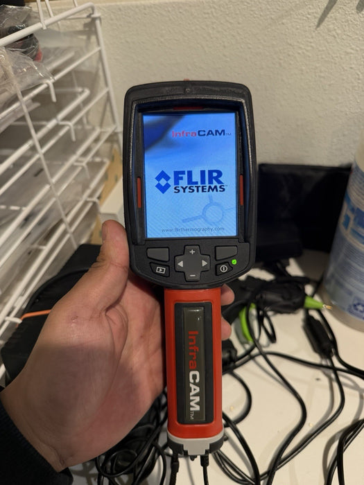 FLIR SYSTEMS INFRACAM W/ CHARGER & CASE (TESTED) FREE SHIPPING