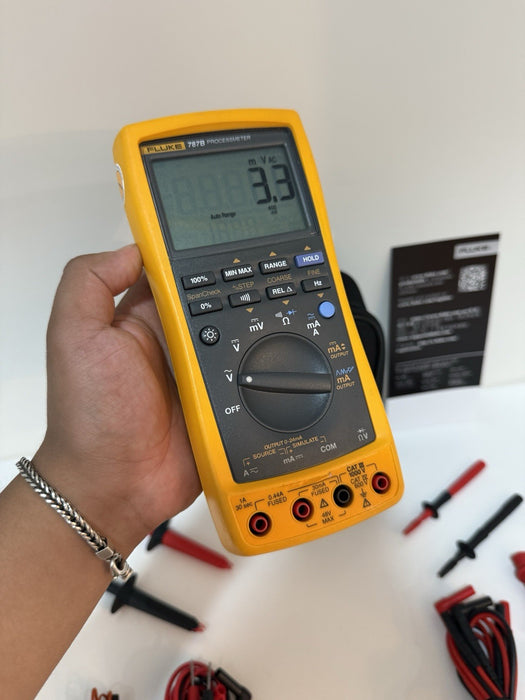 FLUKE 787B PROCESSMETER WITH ACCESSORIES & BAG TESTED
