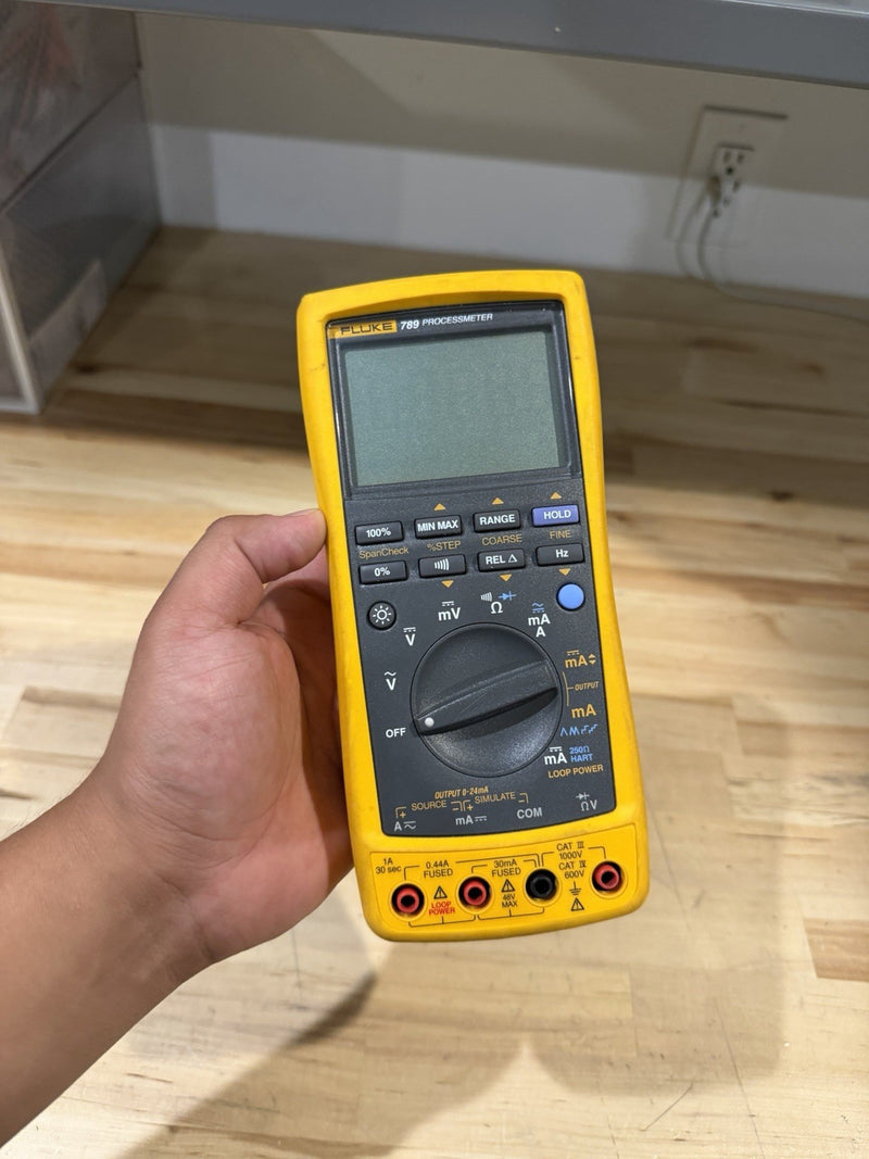 FLUKE 789 PROCESS METER FOR PARTS
