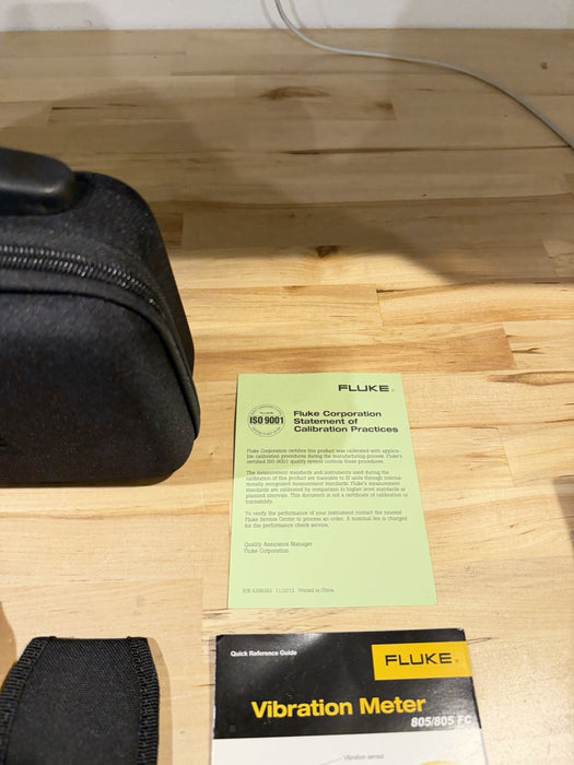 FLUKE 805 FC VIBRATION METER WITH ACCESSORIES