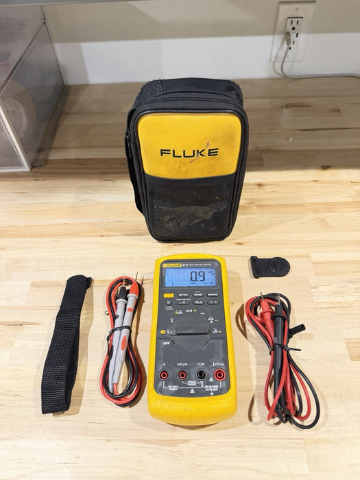 FLUKE 87V TRUE RMS MULTIMETER W/ LEADS (TESTED) SHIPS FAST