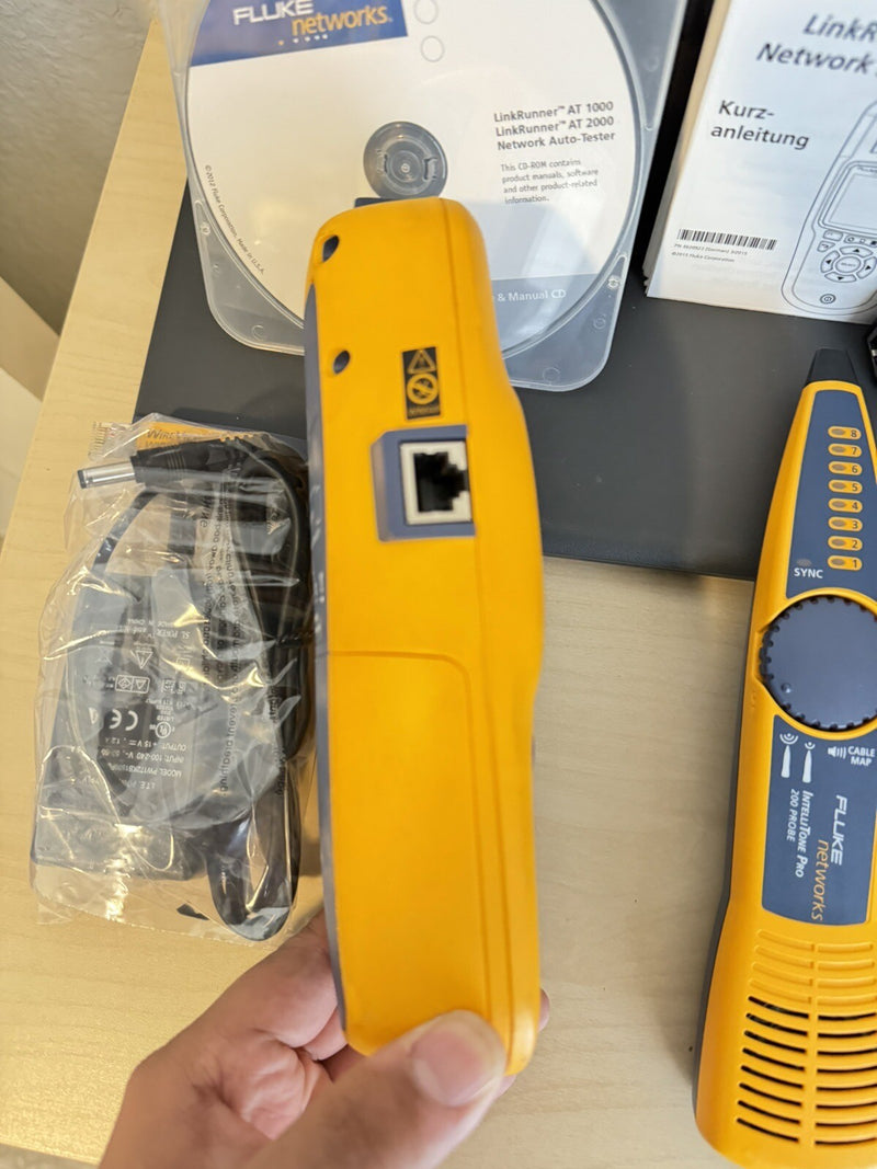 FLUKE NETWORKS LRAT-2000 LINKRUNNER AT-2000 AUTO TESTER W FLUKE INTELLITONEPROBE