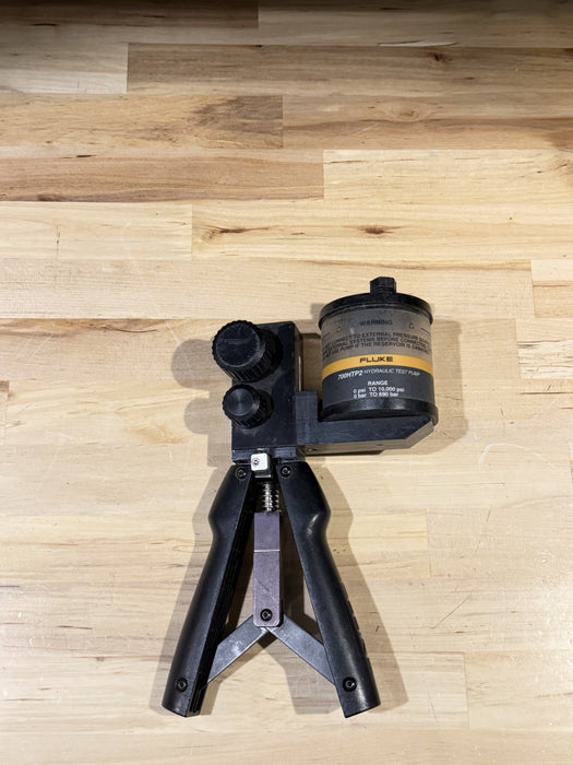 FLUKE 700HTP-2 HYDRAULIC TEST PUMP 10,000 PSI 690 BAR (TESTED) SHIPS FAST