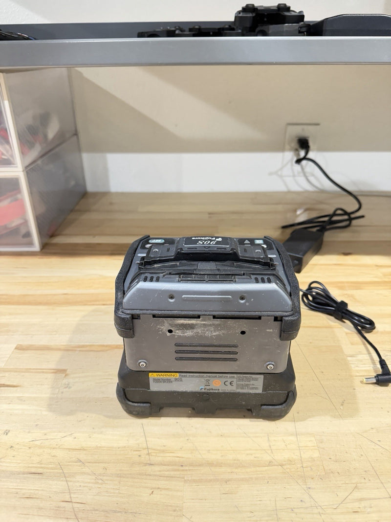 FUJIKURA 90S SM MM CORR ALIGNMENT FIBER FUSION SPLICER W/ CHARGER - SHIPS FREE
